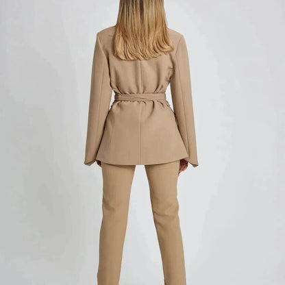 Blazer élégant pour femmes de tous âges Essentielle 