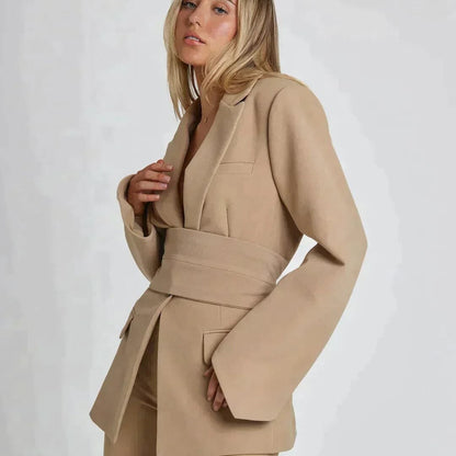 Blazer élégant pour femmes de tous âges Essentielle Beige S 