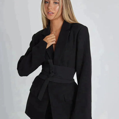 Blazer élégant pour femmes de tous âges Essentielle Noir S 