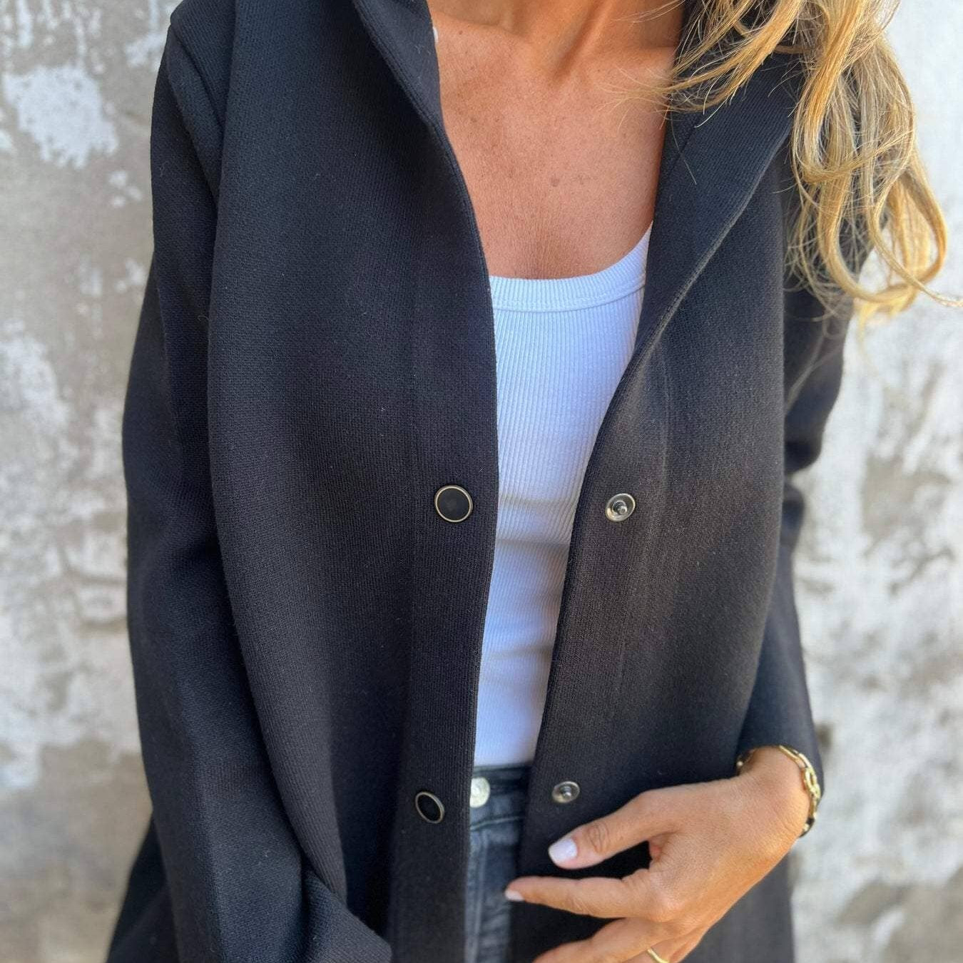 Carola - Cardigan à capuche élégant Essentielle 